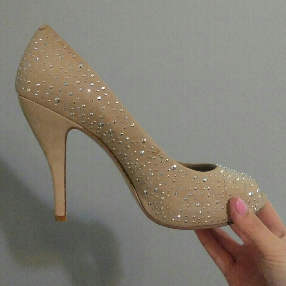 Used Gianni Bini heels